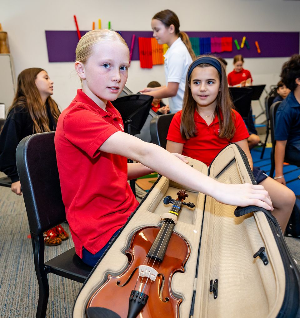 MCDS Lower School students working together in class
