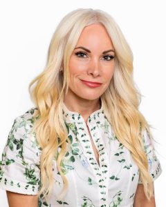Lauren Roth Headshot